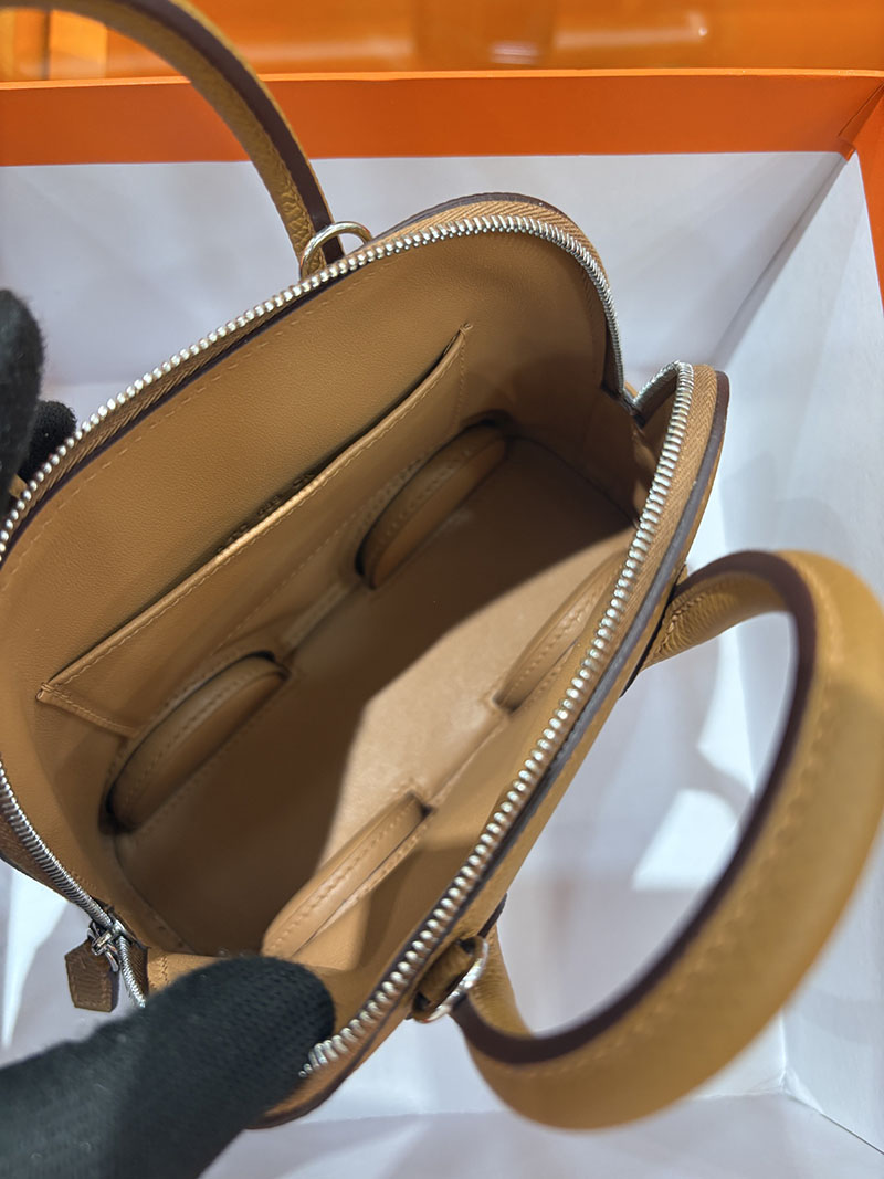 エルメスコピー通販 HERMES ボリードオンホイールズ ミニ ビスキュイ ヴォーエプソン シルバー金具 2634713 ボリード オン ホイールズ 定価 - 画像 (2)