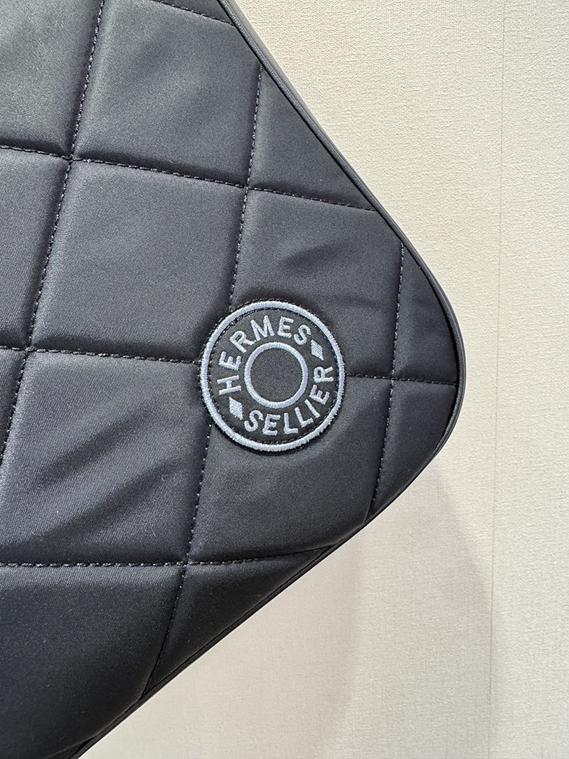 エルメス メンズバッグ HERMES Horseback bag ホースバッグ ブラック キャンバス シルバー金具 H085410CKAD エルメス ホースバッグ - 画像 (9)