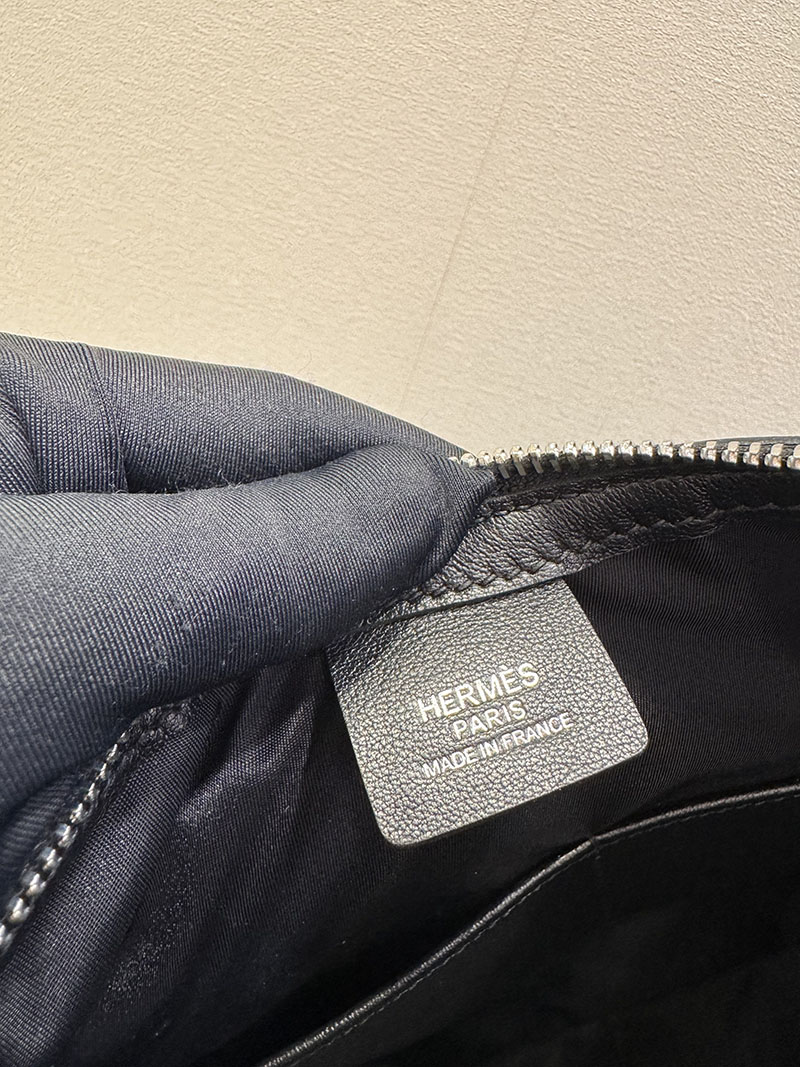 エルメス メンズバッグ HERMES Horseback bag ホースバッグ ブラック キャンバス シルバー金具 H085410CKAD エルメス ホースバッグ - 画像 (2)