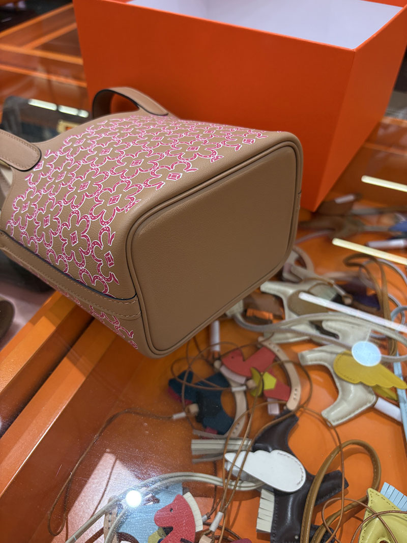 エルメス ピコタン 公式 HERMES ピコタンロックミクロ チャイ/モーヴシルベストル/ホワイト スイフト シルバー金具 2634727 エルメス ピコタン 14 - 画像 (3)