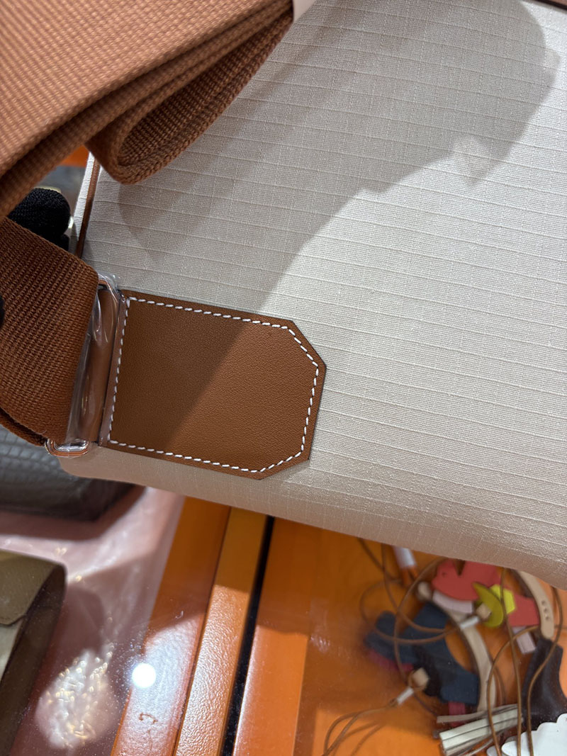 エルメス アッカド PM HERMES Hac a Dos PM ゴールド スイフト/トワルアッシュ シルバー金具 2634728 ケリー アッカド pm 定価 - 画像 (4)