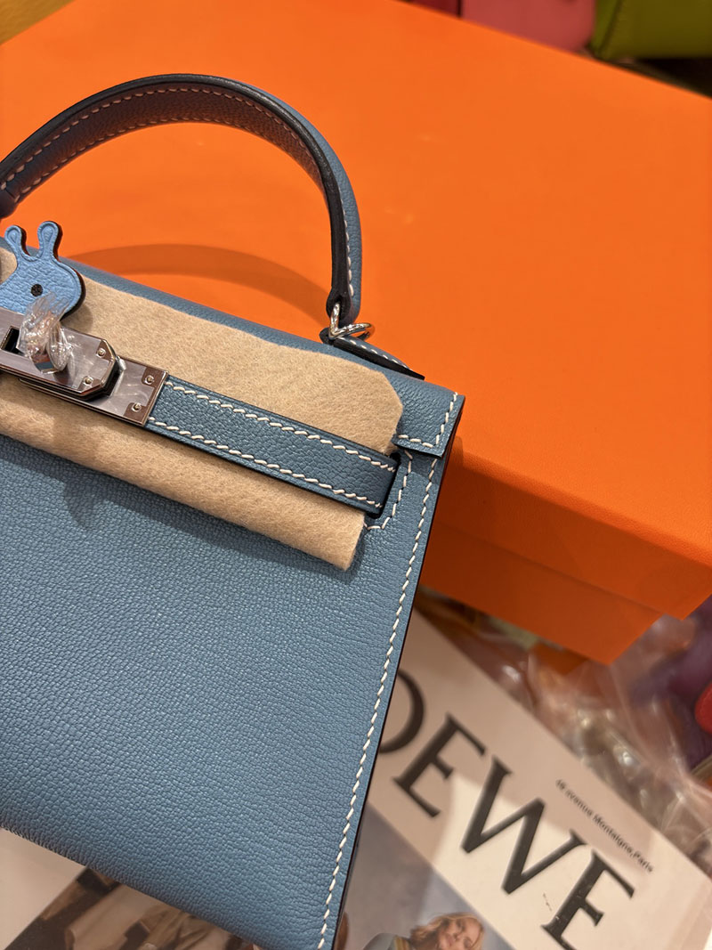 ミニケリー 定価 HERMES ケリーミニ2 外縫い ブルージーン シェブルミゾル シルバー金具 H073628CK75 エルメス ケリーミニ2 - 画像 (9)