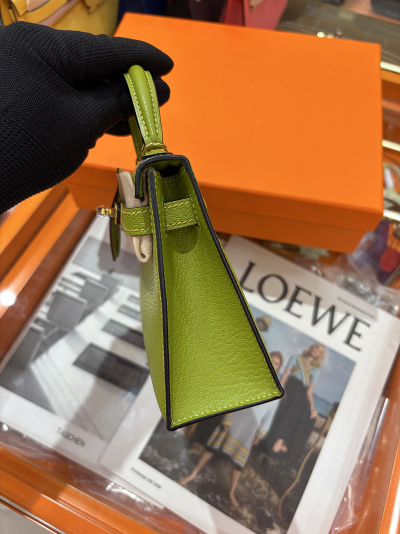 ミニケリー 定価 HERMES ケリーミニ2 外縫い アニスグリーン シェブルミゾル ゴールド金具 H073628CC66 エルメス ケリーミニ2 - 画像 (6)