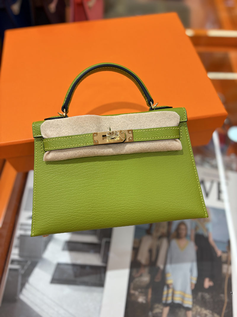 ミニケリー 定価 HERMES ケリーミニ2 外縫い アニスグリーン シェブルミゾル ゴールド金具 H073628CC66 エルメス ケリーミニ2 - 画像 (3)