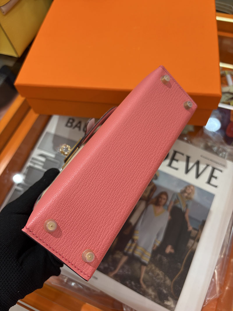 ミニケリー 定価 HERMES ケリーミニ2 外縫い ローズアザレ シェブルミゾル ゴールド金具 H073628CC8W エルメス ケリーミニ2 - 画像 (2)