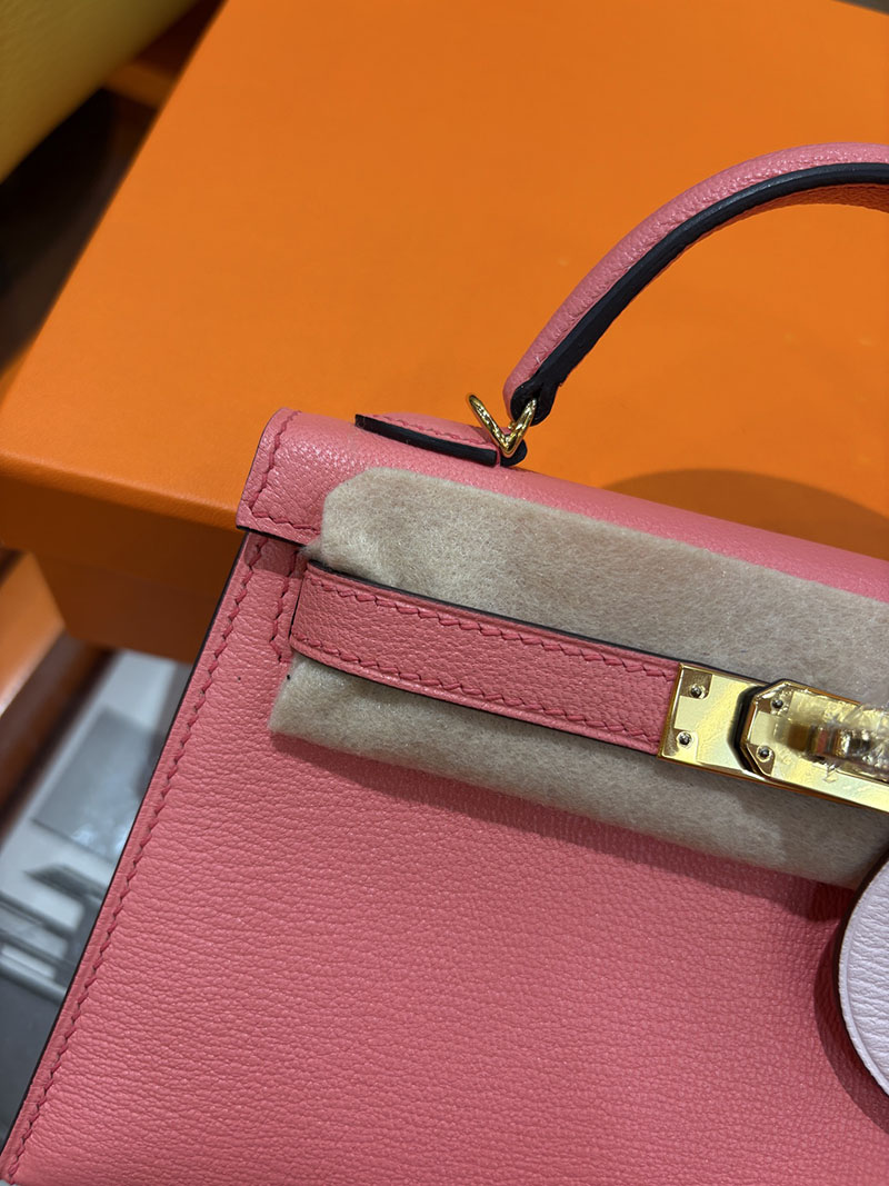 ミニケリー 定価 HERMES ケリーミニ2 外縫い ローズアザレ シェブルミゾル ゴールド金具 H073628CC8W エルメス ケリーミニ2 - 画像 (10)