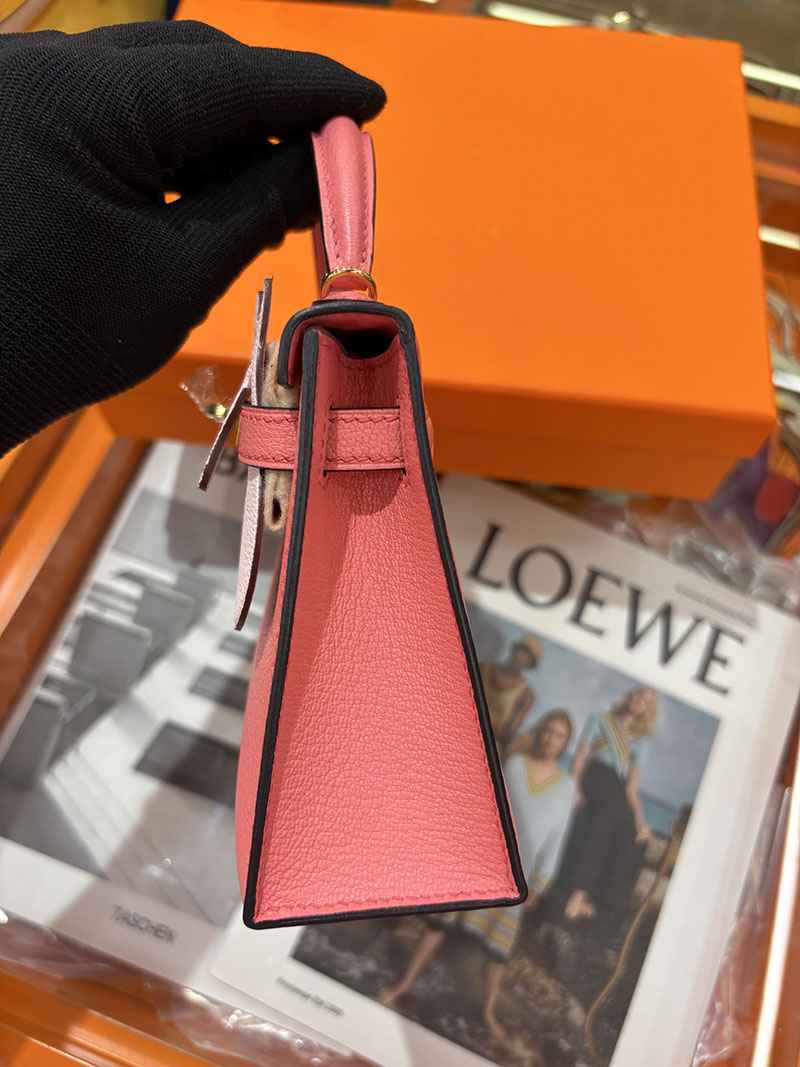ミニケリー 定価 HERMES ケリーミニ2 外縫い ローズアザレ シェブルミゾル ゴールド金具 H073628CC8W エルメス ケリーミニ2 - 画像 (8)