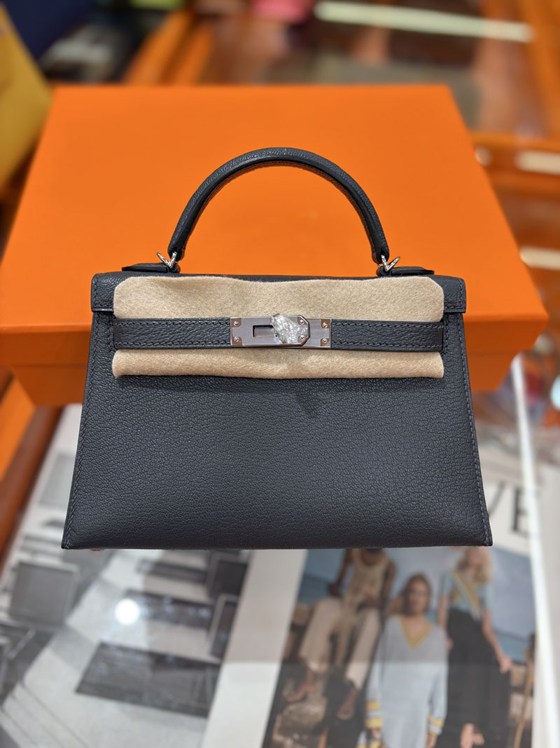 ミニケリー 定価 HERMES ケリーミニ2 外縫い グラファイト シェブルミゾル シルバー金具 H073628CK88 エルメス ケリーミニ2 - 画像 (3)