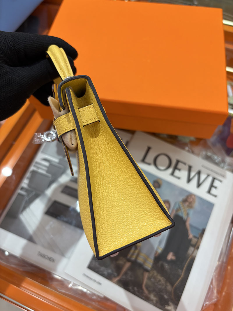 ミニケリー 定価 HERMES ケリーミニ2 外縫い ジョーヌナプル シェブルミゾル シルバー金具 H073628CK9O エルメス ケリーミニ2 - 画像 (7)