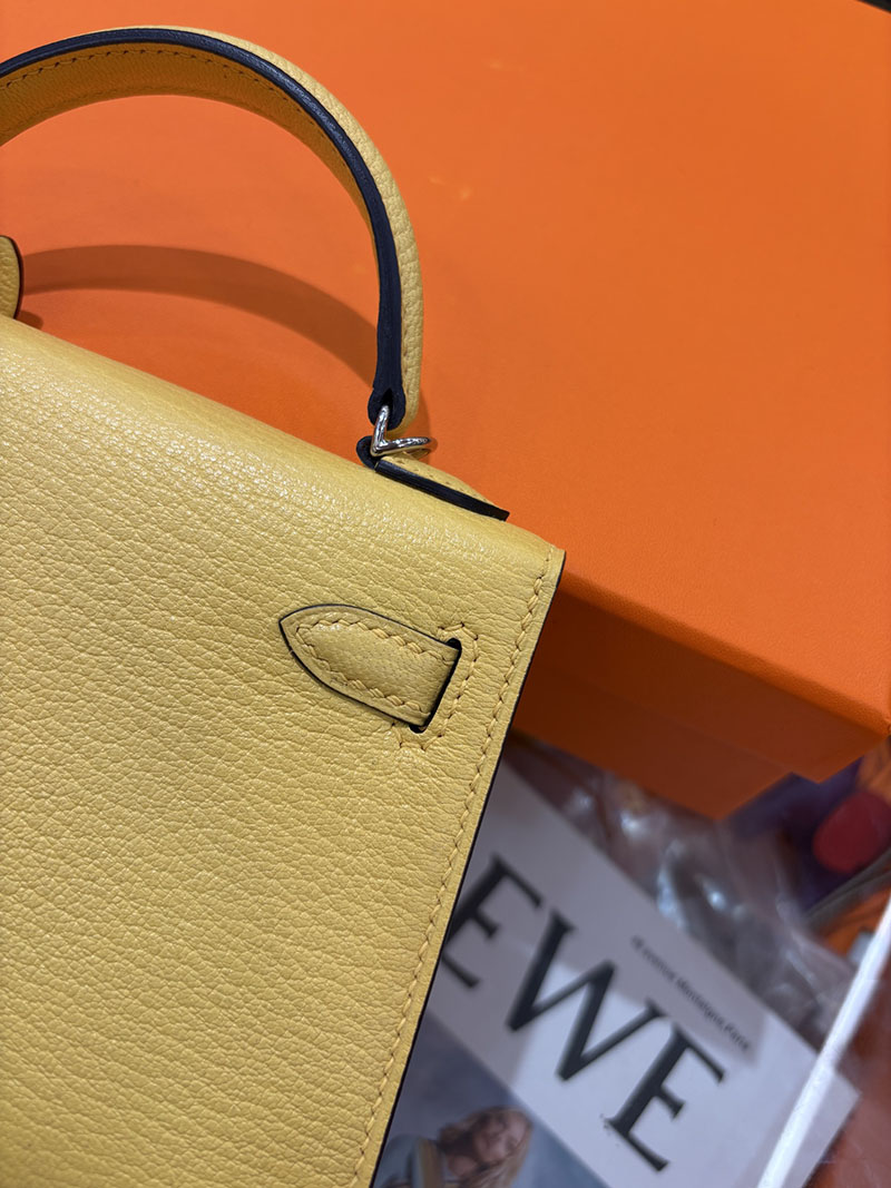 ミニケリー 定価 HERMES ケリーミニ2 外縫い ジョーヌナプル シェブルミゾル シルバー金具 H073628CK9O エルメス ケリーミニ2 - 画像 (5)