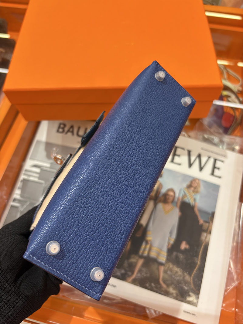 ミニケリー 定価 HERMES ケリーミニ2 外縫い ブルーブライトン シェブルミゾル シルバー金具 H073628CK7E エルメス ケリーミニ2 - 画像 (4)