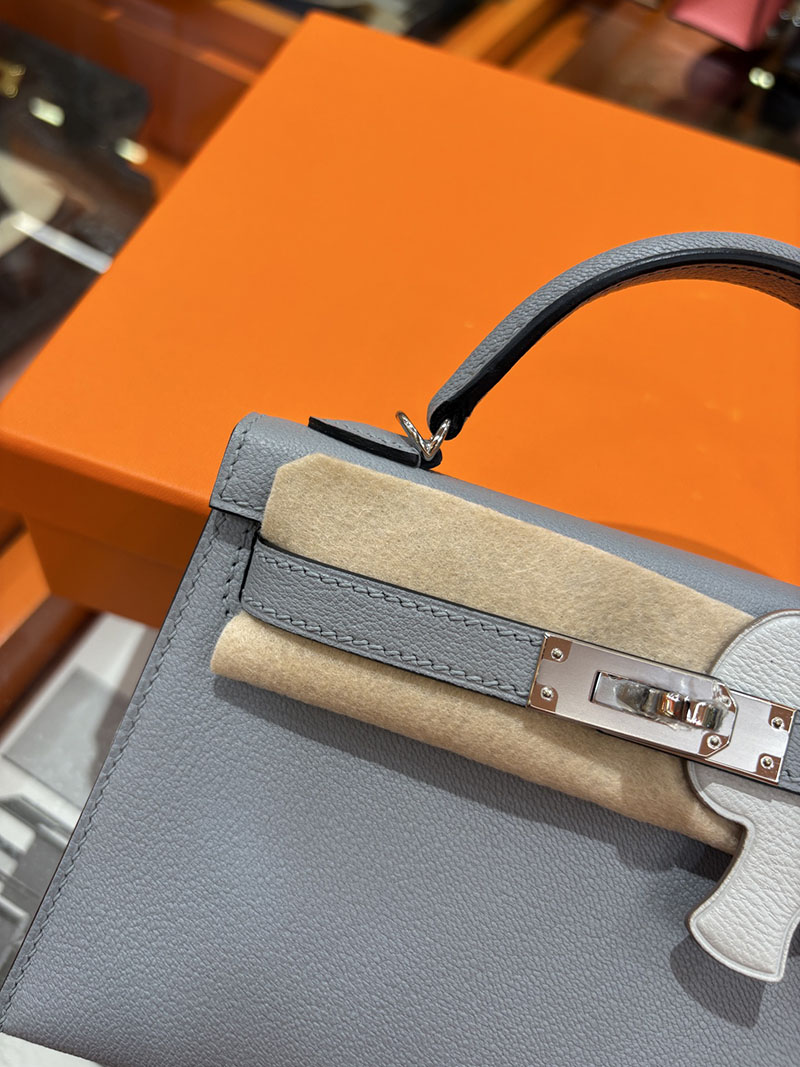 ミニケリー 定価 HERMES ケリーミニ2 外縫い ブルーグラシエ シェブルミゾル シルバー金具 H073628CK8U エルメス ケリーミニ2 - 画像 (8)