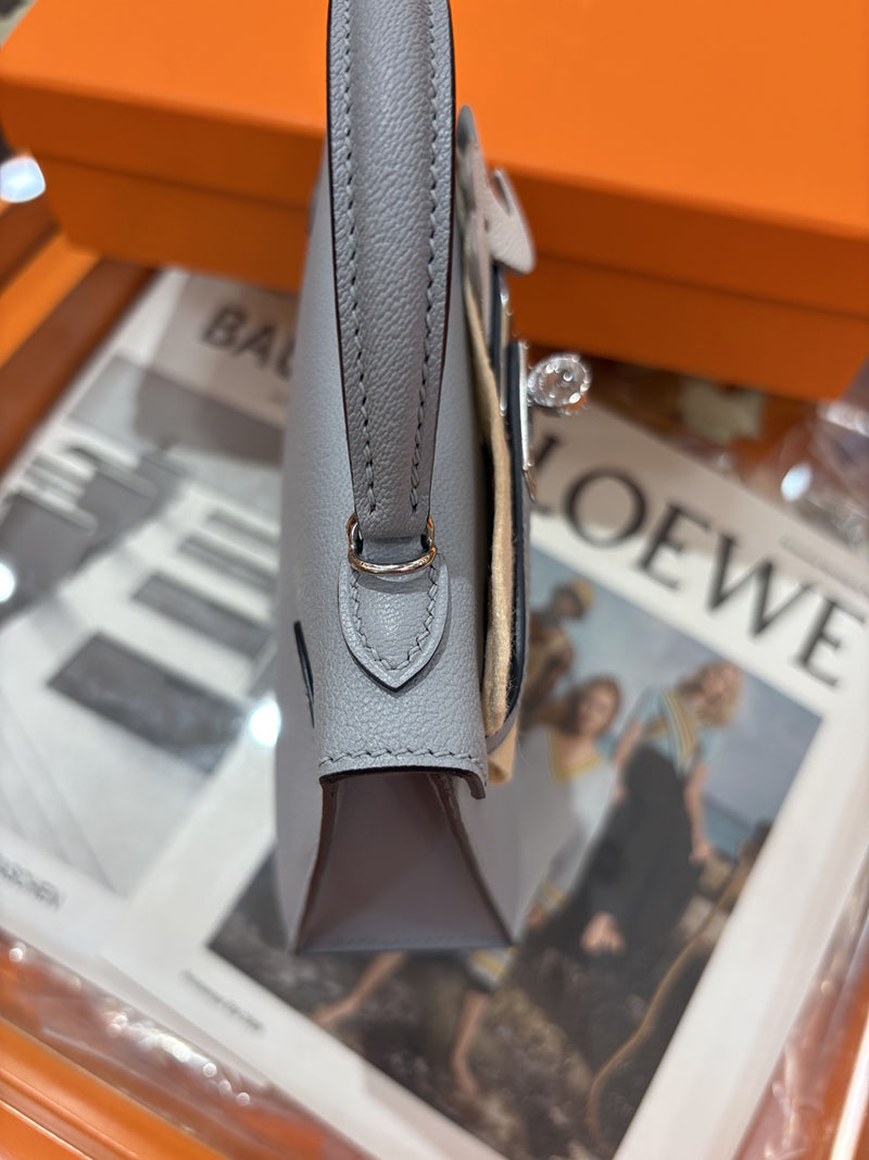 ミニケリー 定価 HERMES ケリーミニ2 外縫い ブルーグラシエ シェブルミゾル シルバー金具 H073628CK8U エルメス ケリーミニ2 - 画像 (7)