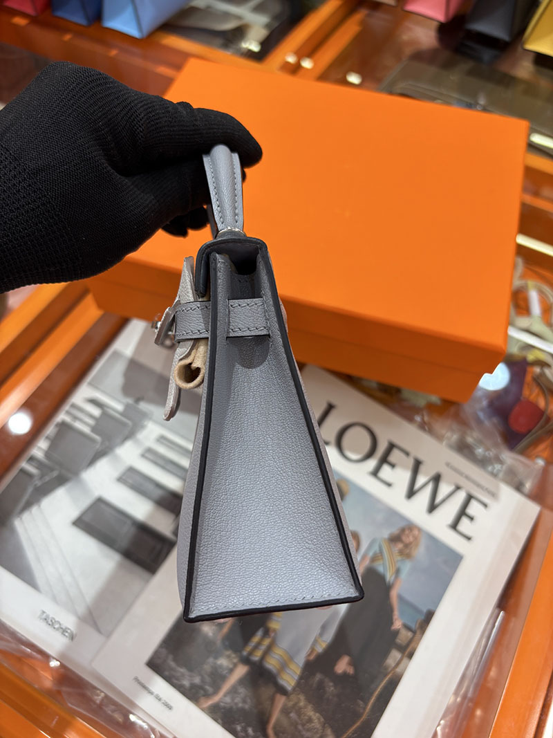 ミニケリー 定価 HERMES ケリーミニ2 外縫い ブルーグラシエ シェブルミゾル シルバー金具 H073628CK8U エルメス ケリーミニ2 - 画像 (6)