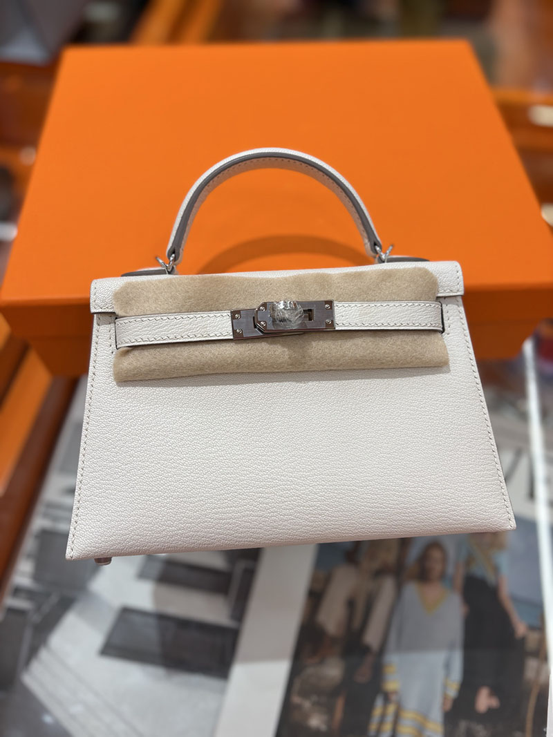 ミニケリー 定価 HERMES ケリーミニ2 外縫い ナタ シェブルミゾル シルバー金具 H073628CKI2 エルメス ケリーミニ2 - 画像 (2)