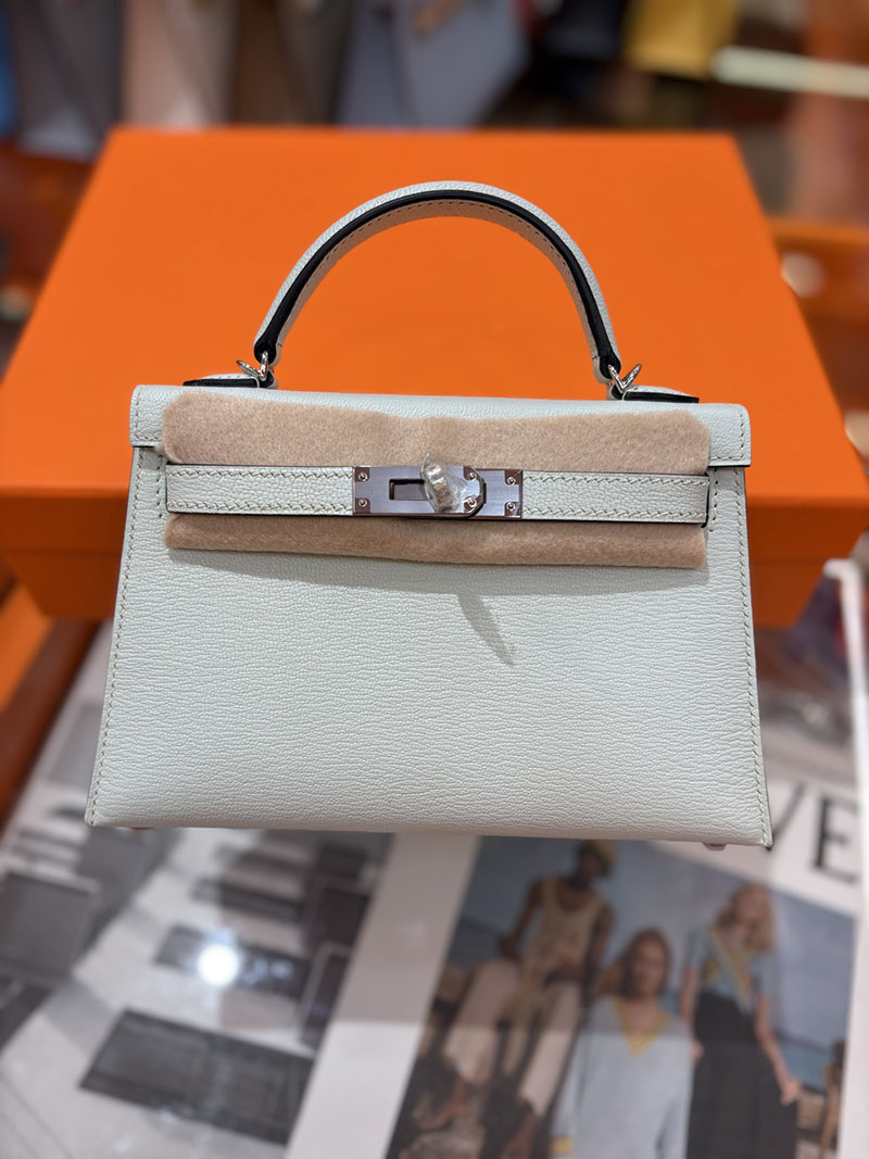 ミニケリー 定価 HERMES ケリーミニ2 外縫い マッシュルーム シェブルミゾル シルバー金具 H073628CK0T エルメス ケリーミニ2 - 画像 (2)