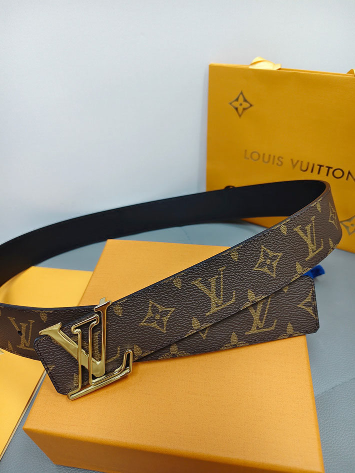 最高級ルイヴィトンスーパーコピー Louis Vuitton ベルト・LV イニシャル 40MM リバーシブル 2634815 ヴィトン ベルト メンズ バックル - 画像 (4)