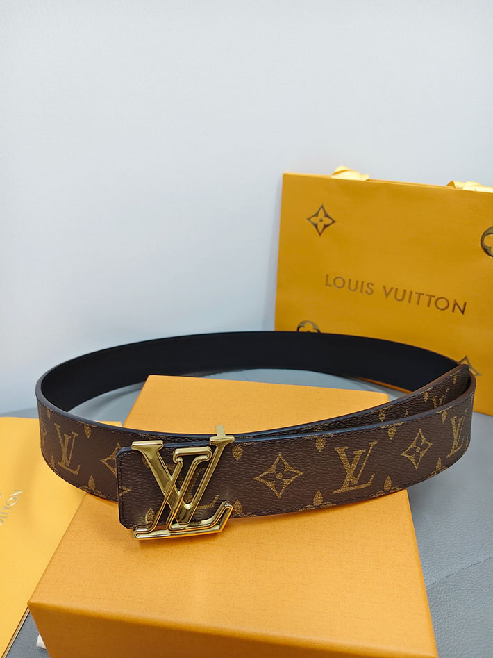 最高級ルイヴィトンスーパーコピー Louis Vuitton ベルト・LV イニシャル 40MM リバーシブル 2634815 ヴィトン ベルト メンズ バックル - 画像 (3)