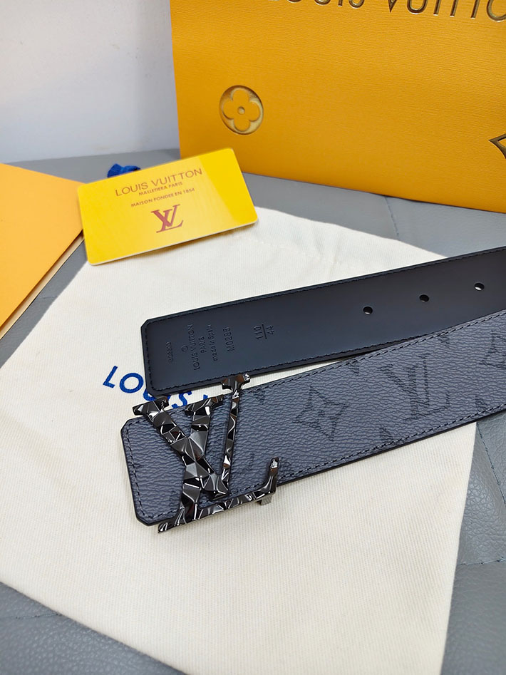 最高級ルイヴィトンスーパーコピー Louis Vuitton ベルト・LV イニシャル 40MM リバーシブル 2634817 ルイヴィトンベルトコピー - 画像 (5)