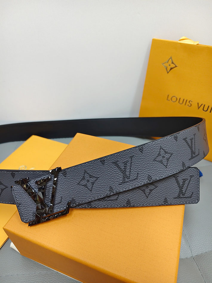 最高級ルイヴィトンスーパーコピー Louis Vuitton ベルト・LV イニシャル 40MM リバーシブル 2634817 ルイヴィトンベルトコピー - 画像 (3)
