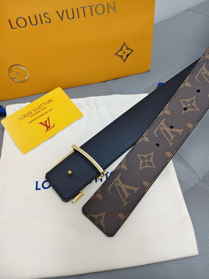 最高級ルイヴィトンスーパーコピー Louis Vuitton ベルト・LV イニシャル 40MM リバーシブル 2634818 ルイヴィトン ベルト 新作 - 画像 (4)
