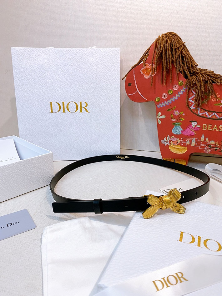 最高級ディオールスーパーコピー Dior Diorissimo Bow ベルト 15mm スムースカーフスキン B1021CGBJ_M900 ディオール ベルト レディース - 画像 (4)