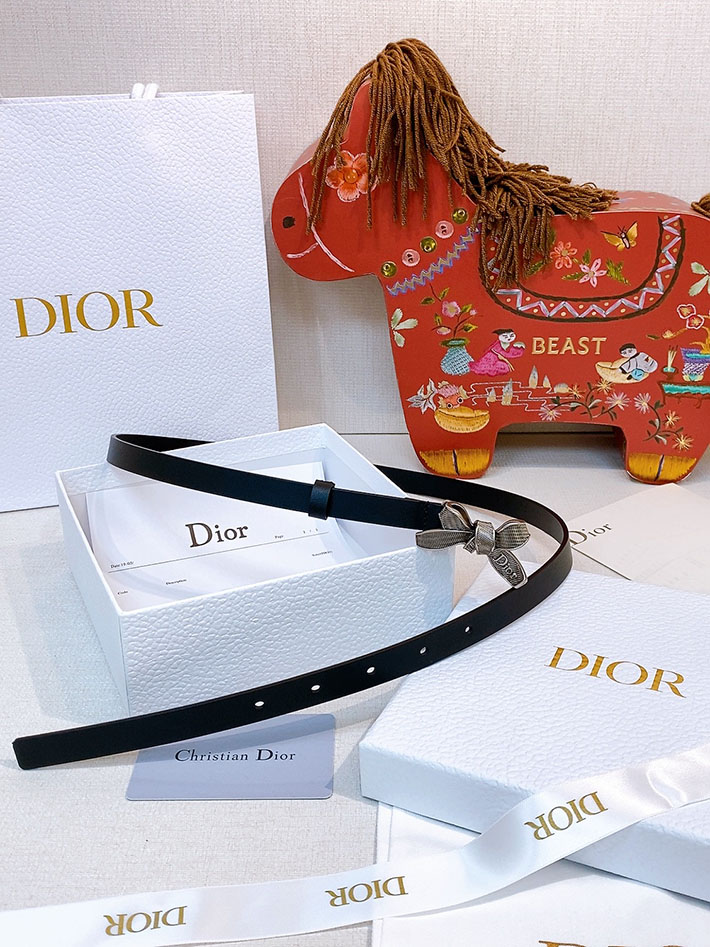 最高級ディオールスーパーコピー Dior Diorissimo Bow ベルト 15mm スムースカーフスキン 2634823 Dior ベルトバックル - 画像 (5)