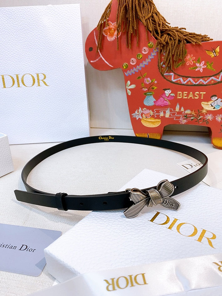 最高級ディオールスーパーコピー Dior Diorissimo Bow ベルト 15mm スムースカーフスキン 2634823 Dior ベルトバックル - 画像 (4)