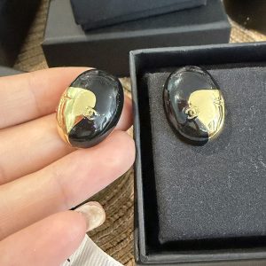 シャネル ピアス 公式