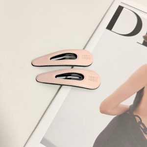 MIUMIU ヘアクリップ アウトレット