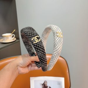 シャネル カチューシャ 値段