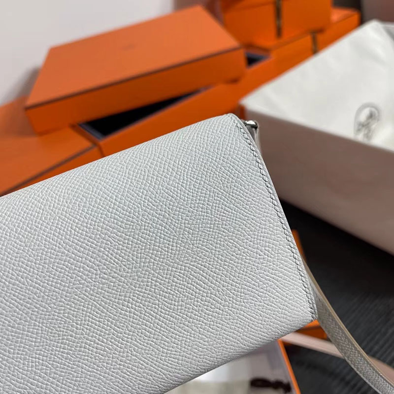 エルメス安い HERMES シェーヌダンクル トゥーゴー グリパール ヴォーエプソン シルバー金具 H083141CKM4 エルメス ウォレット ショルダー 定価 - 画像 (5)