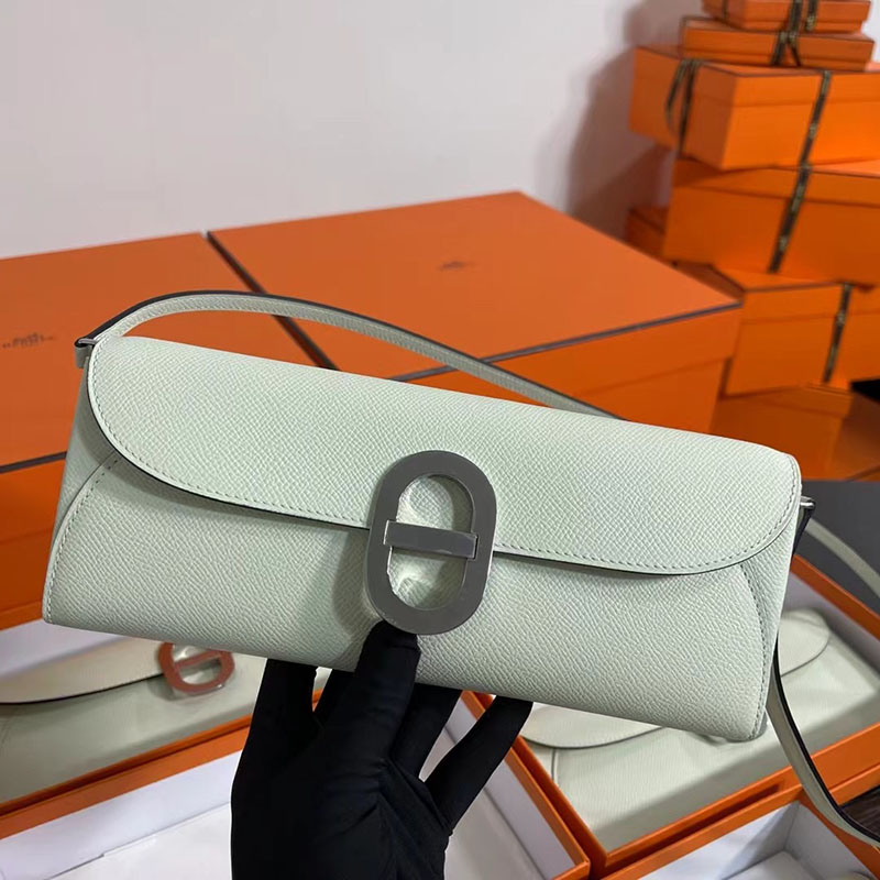 エルメス ウォレットバッグ 定価
