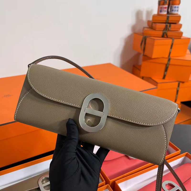 エルメス トゥーゴー 定価