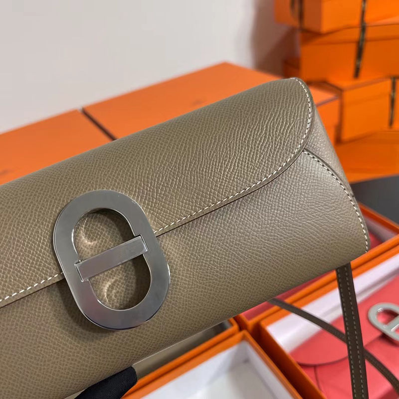 エルメス安い HERMES シェーヌダンクル トゥーゴー エトゥープ ヴォーエプソン シルバー金具 H083141CK18 エルメス トゥーゴー 定価 - 画像 (8)