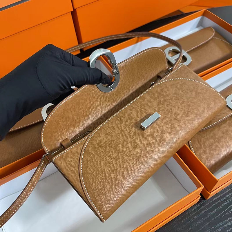 エルメス安い HERMES シェーヌダンクル トゥーゴー ゴールド ヴォーエプソン シルバー金具 H083141CK37 エルメス ミニバッグ レディース - 画像 (4)