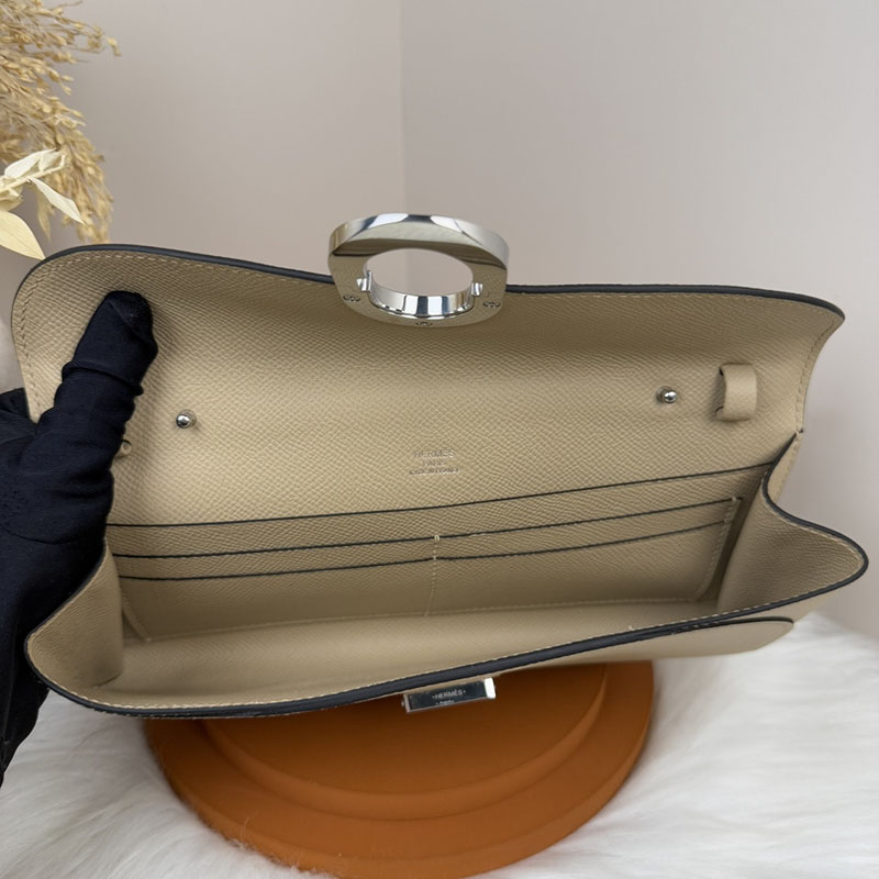 エルメス安い HERMES シェーヌダンクル トゥーゴー トゥルティールグレー ヴォーエプソン シルバー金具 H083141CK81 シェーヌダンクル コンパクトウォレット 定価 - 画像 (2)