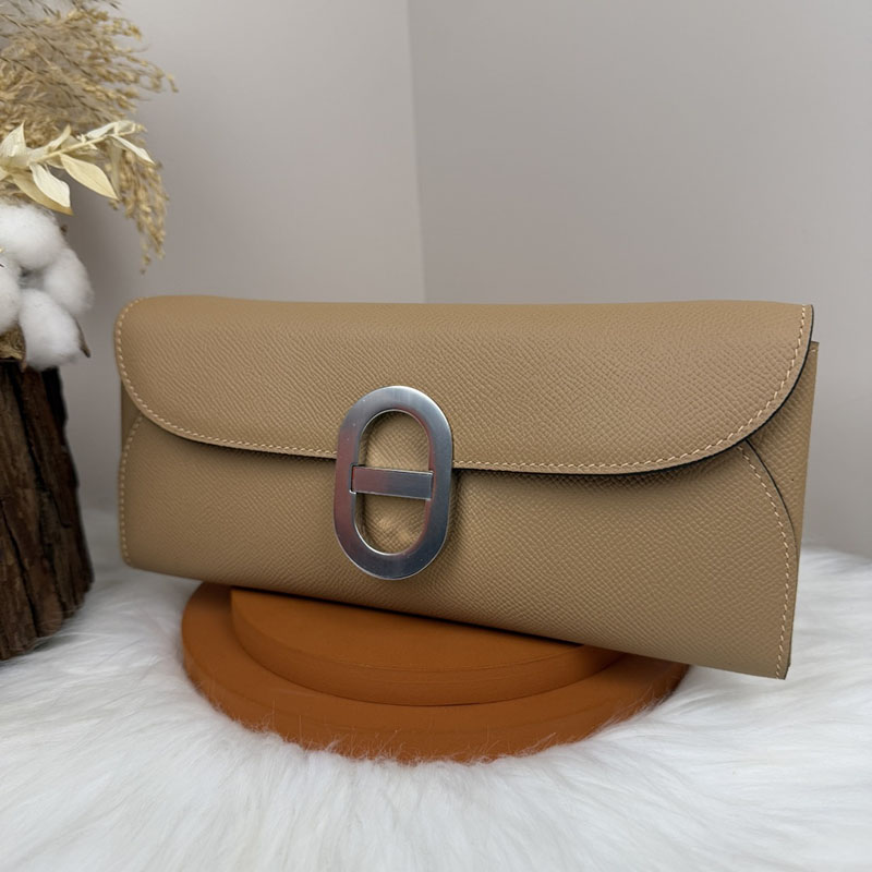 エルメス安い HERMES シェーヌダンクル トゥーゴー チャイ ヴォーエプソン シルバー金具 H083141CK0M シェーヌダンクルトゥーゴー 定価 - 画像 (4)