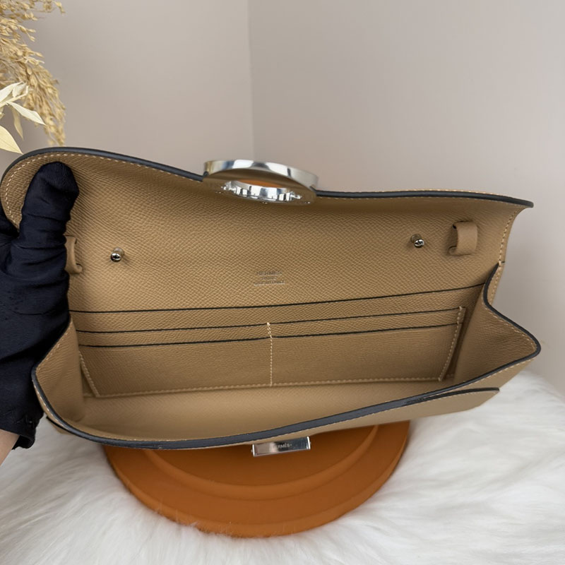 エルメス安い HERMES シェーヌダンクル トゥーゴー チャイ ヴォーエプソン シルバー金具 H083141CK0M シェーヌダンクルトゥーゴー 定価 - 画像 (2)