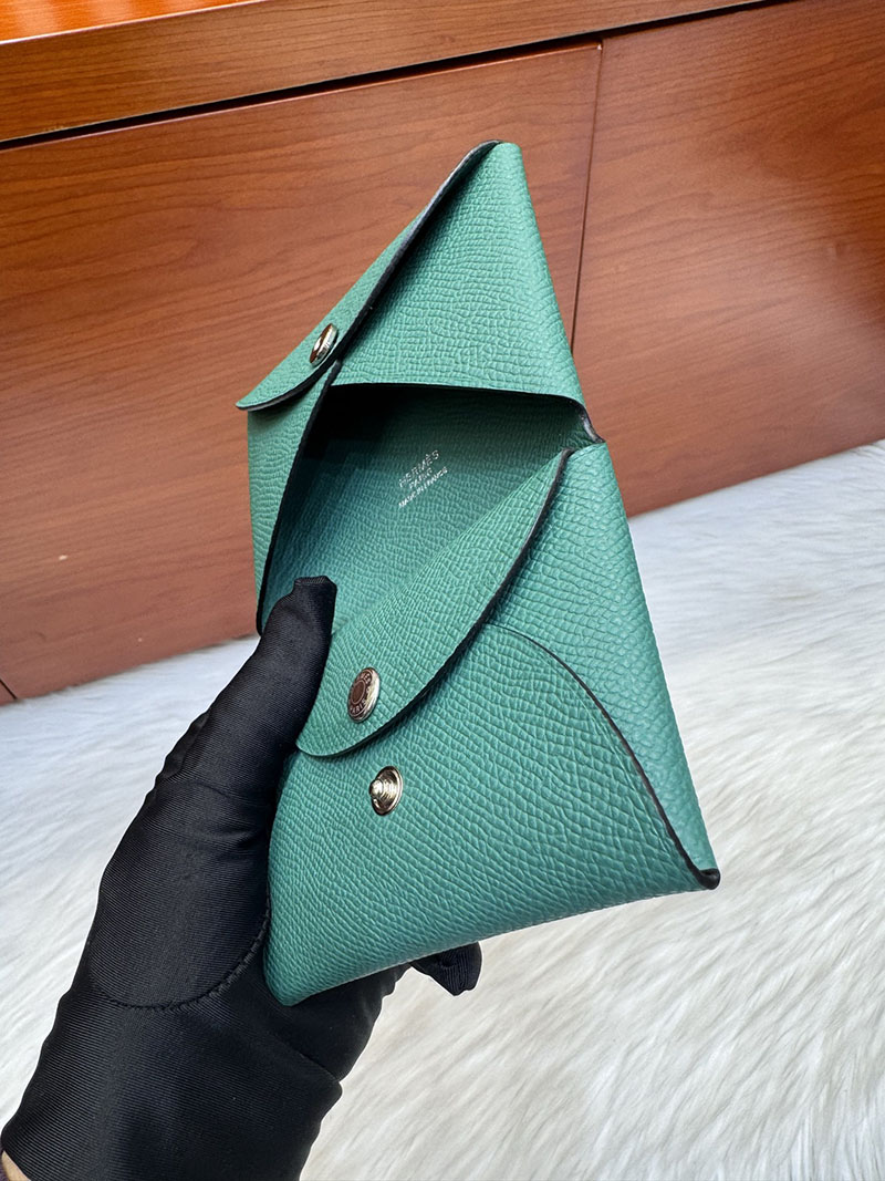 エルメス安い HERMES カルヴィデュオ カードケース マラカイト ヴォーエプソン シルバー金具 H083035CKZ6 エルメス コインケース カルヴィ デュオ - 画像 (9)