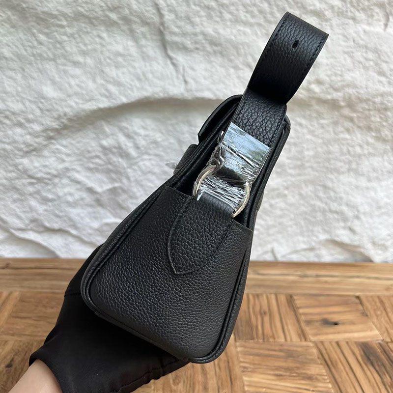 エルメスの人気バッグ HERMES ケリーメッセンジャー PM ブラック トゴ シルバー金具 2635085 エルメス メンズ ショルダーバッグ - 画像 (6)