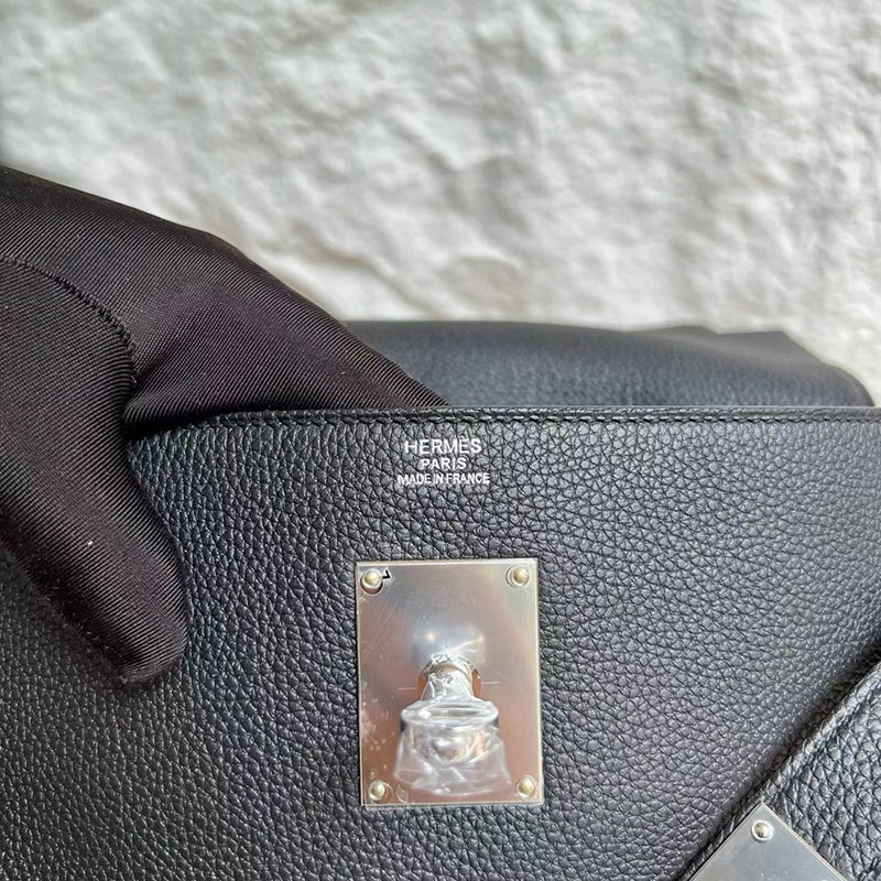エルメスの人気バッグ HERMES ケリーメッセンジャー PM ブラック トゴ シルバー金具 2635085 エルメス メンズ ショルダーバッグ - 画像 (4)