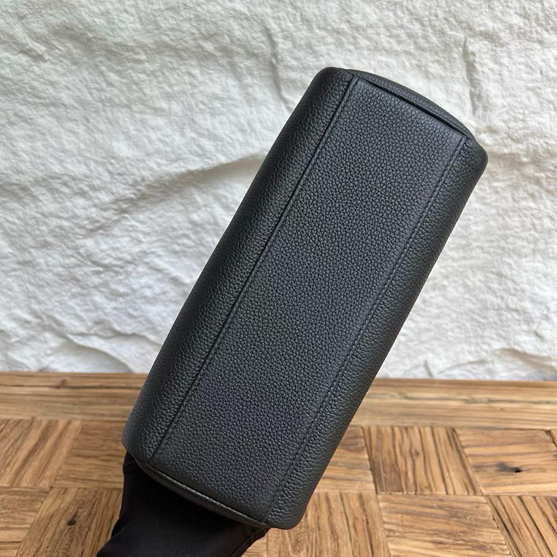 エルメスの人気バッグ HERMES ケリーメッセンジャー PM ブラック トゴ シルバー金具 2635085 エルメス メンズ ショルダーバッグ - 画像 (2)