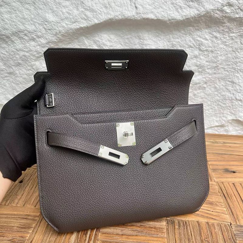 エルメスの人気バッグ HERMES ケリーデペッシュ25 エベンヌ トゴ シルバー金具 H082295CK46 ケリーデペッシュ 定価 - 画像 (5)