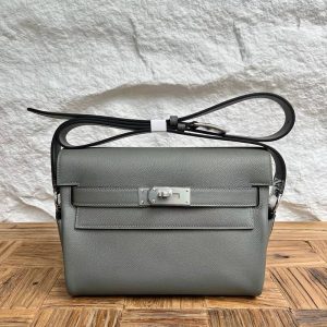 エルメス ケリーメッセンジャー 定価