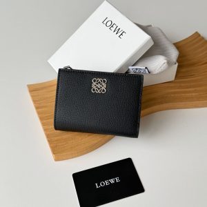 ロエベ 二つ折り財布 レディース