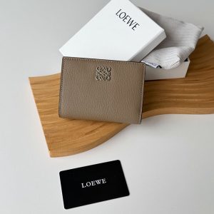 ロエベ アナグラム 財布