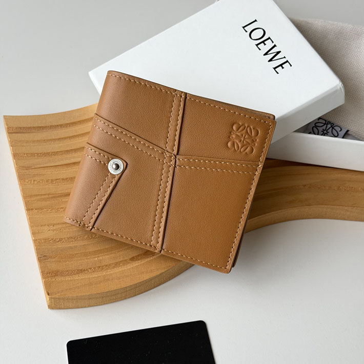 最高級ロエベスーパーコピー LOEWE パンタ バイフォールド ウォレット(シャイニーカーフ)ブラウン C643302X32-6518 ロエベ 二つ折り財布 レディース - 画像 (9)