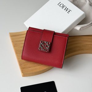 ロエベ 財布 三 つ折り メンズ