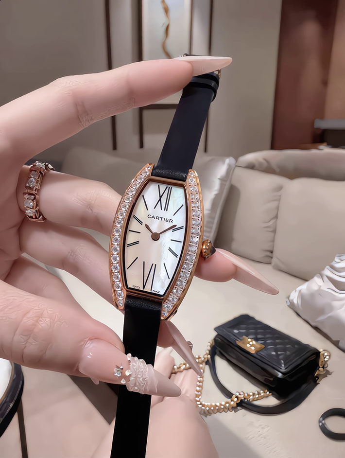 最高級カルティエ時計コピー Cartier エ・トノー ダイヤモンド レディース時計 クォーツ 2635171 カルティエ 時計 レディース 新作 - 画像 (3)